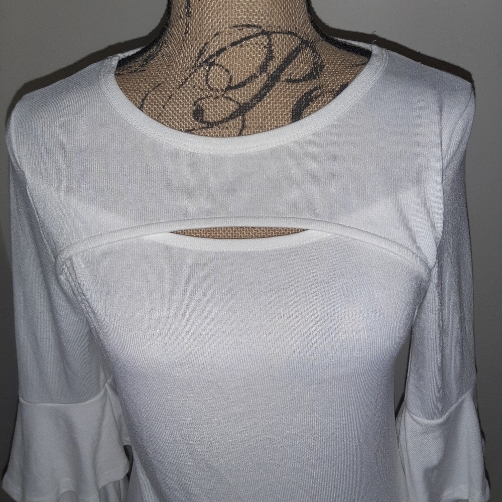 DOE & RAE RUFFLED SLEEVE KNIT TOP - Picture 3 of 11